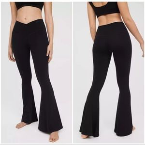 OFFLINE By Aerie Real Me High Waisted Crossover Flare Leggings Medium